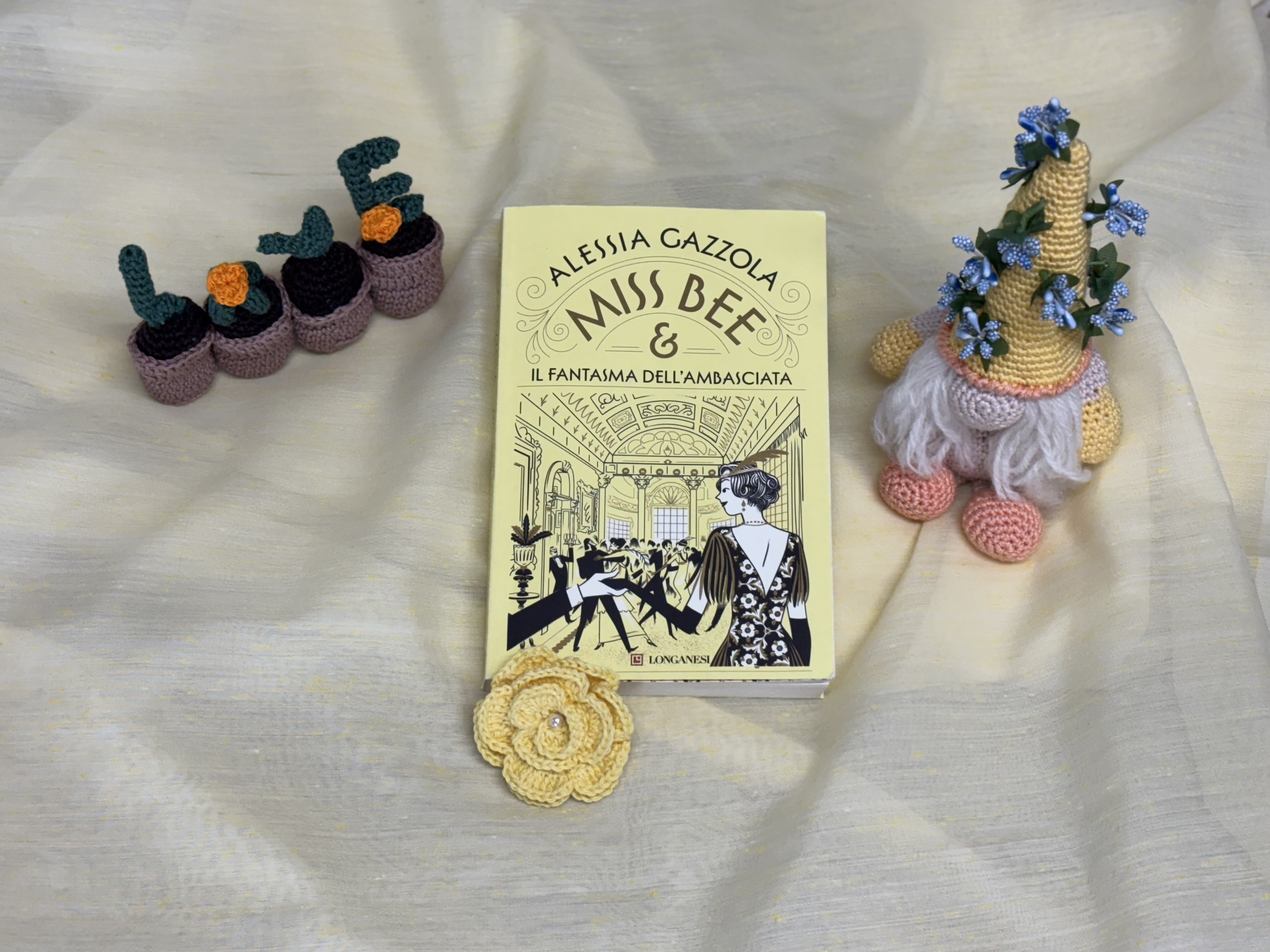 Ghost Carino Che Legge Un Libro, Clipart Del Libro, Clipart Di Lettura,  Clipart Fantasma Immagine PNG e clipart per il download gratuito, image size:4032x3024